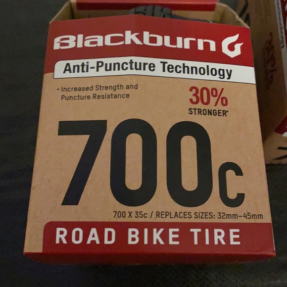 Blackburn Road Bike Tire 700c x 32-45mm - Picture 2 of 6
